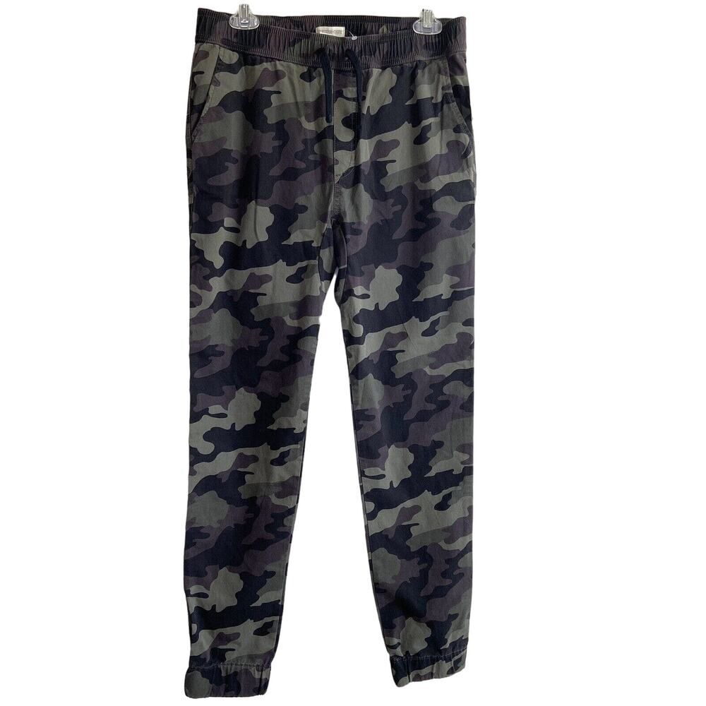 Tucker + Tate Casual Pull On Joggers Pants Green Beetle Camo Boys Size XXL 18/20
